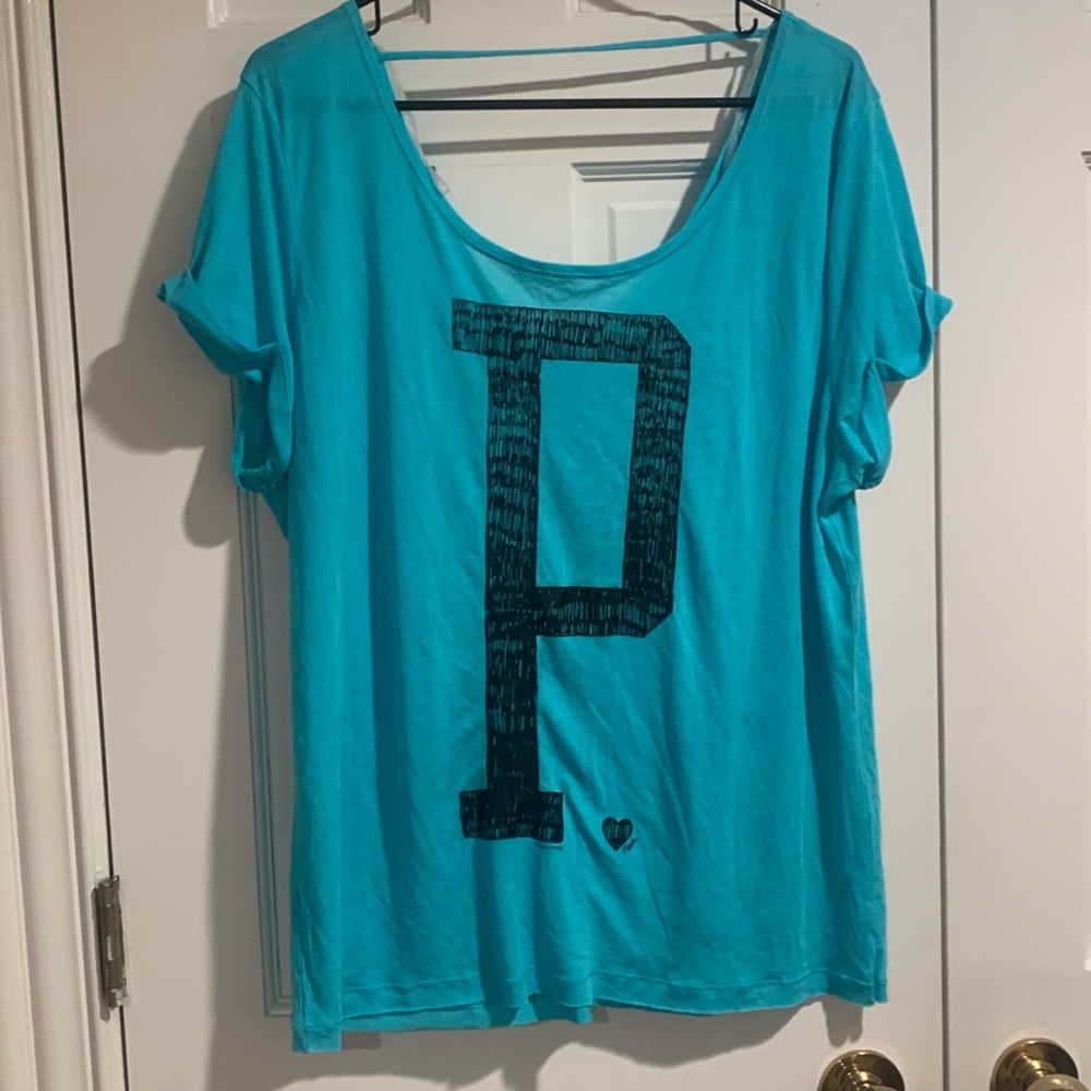 🖤Victoria’s Secret PINK Tee🖤